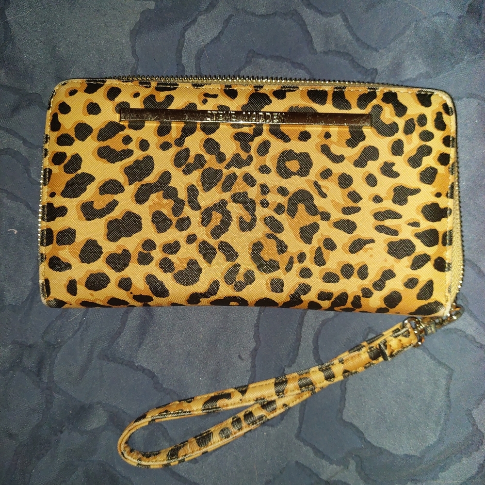 Steve Madden leopard print wallet